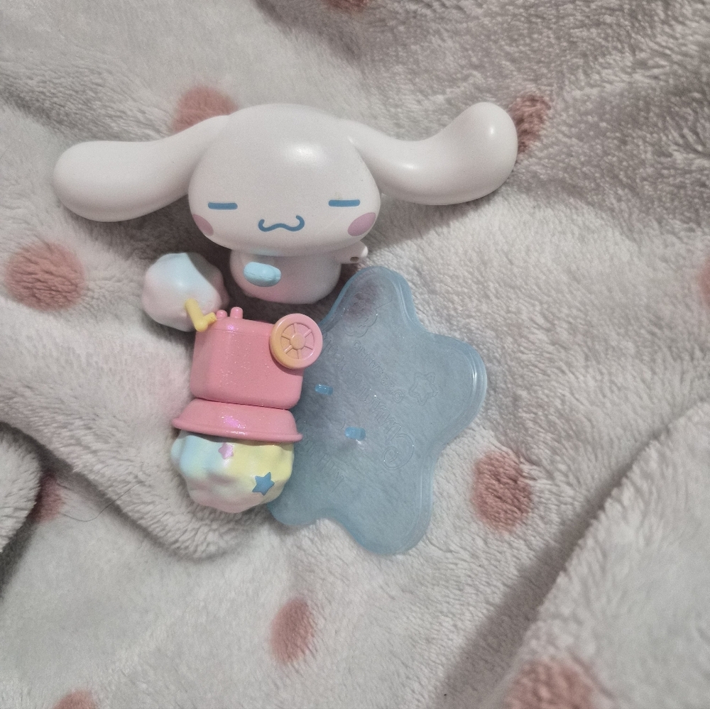cinnamoroll figurine